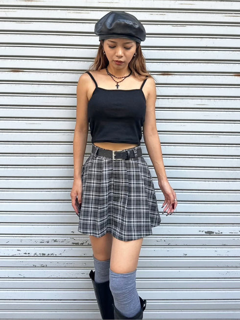 フェイクレザーベルト付プリーツスカート
